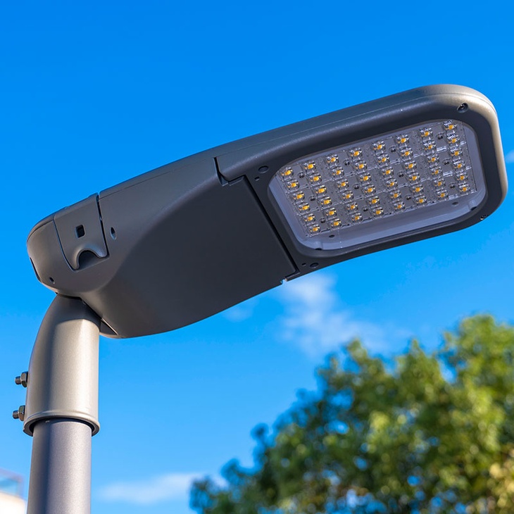 PIECES LED roadway light view 1